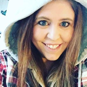 Meet your Posher, Lindsey
